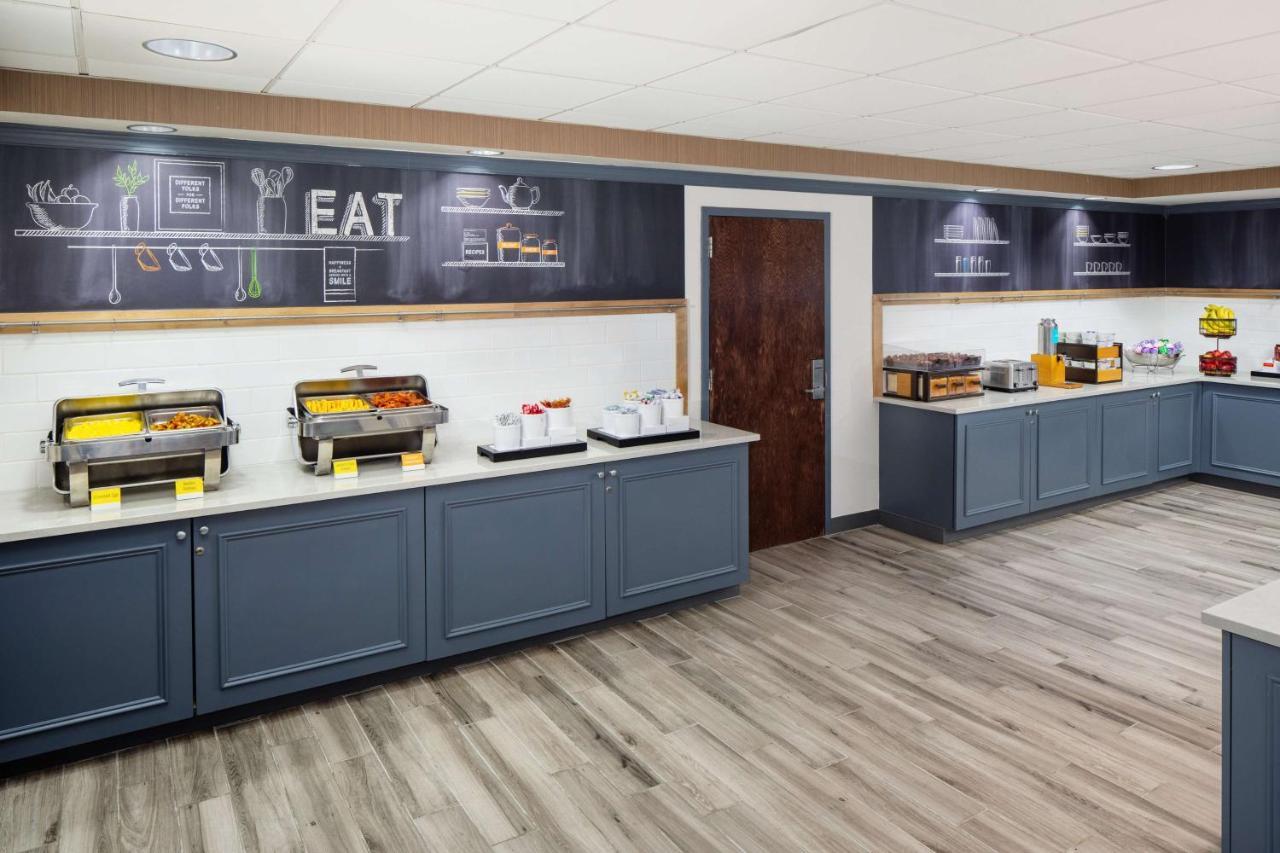 Hampton Inn By Hilton Garden City Long Island Extérieur photo